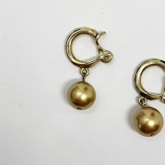 Monet Gold Tone Bead Clip On Earrings Vintage Drop Dangle Fashion Statement - Picture 3 of 5